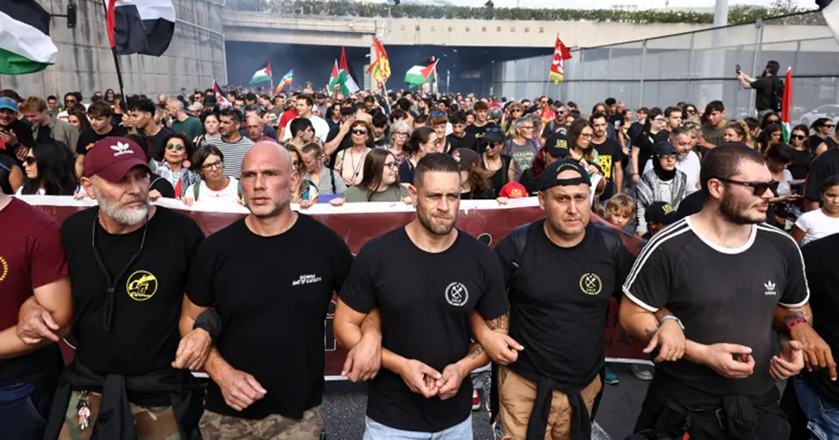 إضرابات تشل موانئ أوروبية رفضا لشحن الأسلحة لإسرائيل
